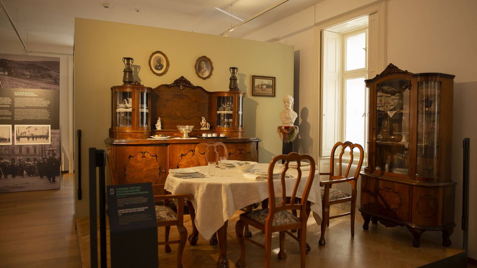 Múzeumi kerengő - mesélő bútorok
